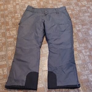 Men's Or Women's Gray and Black Ski Pants Insulated Outer Ware Size Xlarge Short